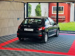 Noir perla nera Gebraucht 2012 Peugeot 206+ Urban Move Kleinwagen | 3.900 € (Fairer Preis)
