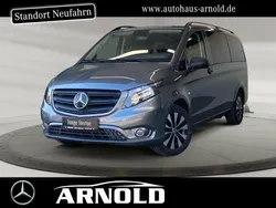 Grau (selenitgrau) Gebraucht 2022 Mercedes Vito Edition Van / Kleinbus | 41.200 €