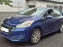 Blau Gebraucht 2014 Peugeot 208 Active Kleinwagen | 4.999 € (Guter Preis)