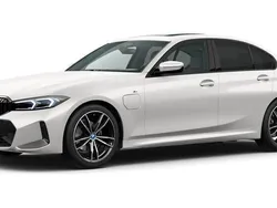 Weiß Gebraucht 2024 BMW 330e Comfort Edition Limousine | 47.576 € (Fairer Preis)