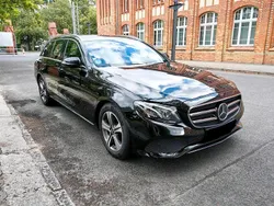 Schwarz Gebraucht 2019 Mercedes E220 Kombi | 28.990 € (Guter Preis)