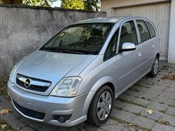 Silber Gebraucht 2006 Opel Meriva Van / Kleinbus | 999 € (Superpreis)