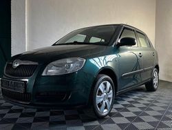 Grün Gebraucht 2008 Skoda Fabia Kleinwagen | 4.290 € (Etwas zu teuer)