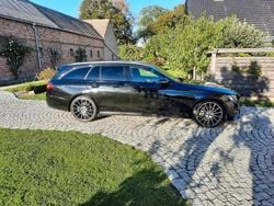 Schwarz Gebraucht 2020 Mercedes E400 Kombi | 35.499 € (Superpreis)