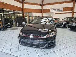 Schwarz Gebraucht 2018 VW Golf VII GTI Limousine | 17.450 € (Guter Preis)