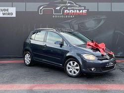Blau Gebraucht 2012 VW Golf Plus Cross Highline Van / Kleinbus | 6.990 € (Fairer Preis)