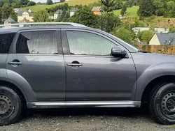 Grau Gebraucht 2010 Mitsubishi Outlander SUV | 5.200 € (Guter Preis)