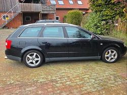 Schwarz Gebraucht 2001 Audi A4 Kombi | 1.200 € (Guter Preis)