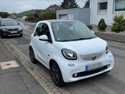 Weiß Gebraucht 2018 Smart ForTwo Coupé Kleinwagen | 12.800 € (Superpreis)