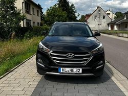 Schwarz Gebraucht 2015 Hyundai Tucson SUV | 13.000 €