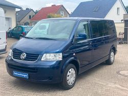 Blau Gebraucht 2009 VW Caravelle Comfortline Van / Kleinbus | 15.990 €