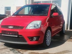 Rot Gebraucht 2005 Ford Fiesta ST Kleinwagen | 4.500 €