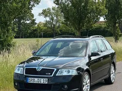 Schwarz Gebraucht 2005 Skoda Octavia RS Kombi | 2.700 € (Fairer Preis)