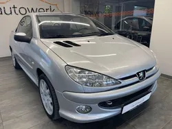 Grau Gebraucht 2006 Peugeot 206 CC Quiksilver Cabrio | 2.999 € (Teuer)