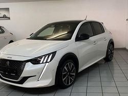 Weiß Gebraucht 2022 Peugeot 208 GT Kleinwagen | 17.500 € (Fairer Preis)