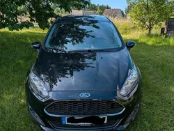 Schwarz Gebraucht 2017 Ford Fiesta Kleinwagen | 8.950 €