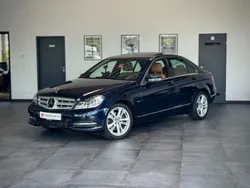 Blau Gebraucht 2011 Mercedes C250 Avantgarde Limousine | 20.980 €