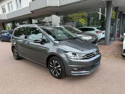 Indiumgrau metallic Gebraucht 2019 VW Touran IQ Drive Van / Kleinbus | 20.950 € (Guter Preis)
