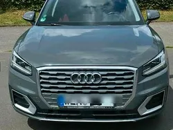 Grau Gebraucht 2017 Audi Q2 Sport SUV | 15.500 € (Teuer)