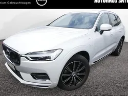Weiss / crystal weiss (metallic) Gebraucht 2021 Volvo XC60 Inscription SUV | 43.890 € (Etwas zu teuer)