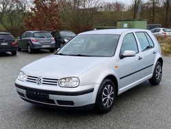 Silber Gebraucht 1998 VW Golf Comfortline Limousine | 2.890 € (Etwas zu teuer)