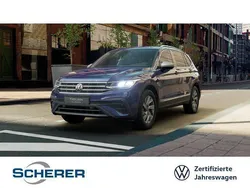 Atlantic blue metallic Gebraucht 2024 VW Tiguan Allspace Life SUV | 34.930 € (Fairer Preis)