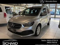 Silber Gebraucht 2023 Mercedes 180 Progressive Limousine | 29.222 € (Fairer Preis)