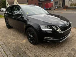 Schwarzmagic perleffekt Gebraucht 2020 Skoda Octavia Style Kombi | 14.730 € (Etwas zu teuer)