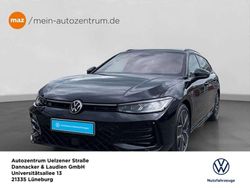 Grenadillschwarz Gebraucht 2025 VW Passat R-line Kombi | 52.990 €