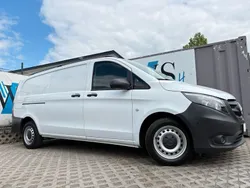 Weiß Gebraucht 2022 Mercedes Vito Van / Kleinbus | 24.990 €