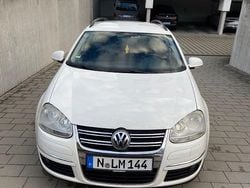 Weiß Gebraucht 2009 VW Golf VI Comfortline Kombi | 4.800 € (Fairer Preis)