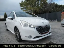 Lack weiss banquise/deckende l Gebraucht 2013 Peugeot 208 GTi Kleinwagen | 8.300 € (Fairer Preis)