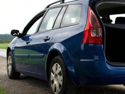 Blau Gebraucht 2007 Renault Mégane GrandTour Kombi | 2.350 € (Etwas zu teuer)