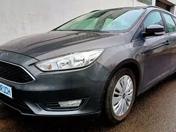 Grau Gebraucht 2014 Ford Focus Business Edition Limousine | 3.500 € (Superpreis)