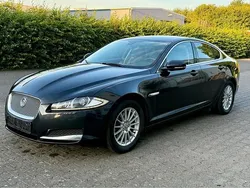 Schwarz Gebraucht 2012 Jaguar XF Limousine | 5.390 € (Superpreis)
