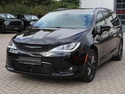 Schwarz Gebraucht 2019 Chrysler Pacifica Limited Van / Kleinbus | 39.900 €