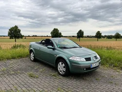 Grün Gebraucht 2005 Renault Mégane Cabriolet Cabrio | 2.900 € (Fairer Preis)