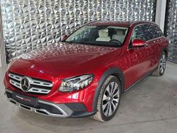 Rot Gebraucht 2018 Mercedes E220 Limousine | 29.990 € (Fairer Preis)