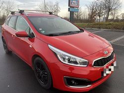 Rot Gebraucht 2016 Kia Ceed Platinum Edition Kleinwagen | 5.800 € (Superpreis)