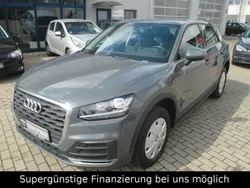Grau Gebraucht 2020 Audi Q2 Basis SUV | 17.490 € (Fairer Preis)