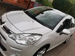 Weiß Gebraucht 2013 Citroën C3 Attraction Kleinwagen | 3.500 € (Guter Preis)