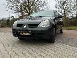 Schwarz Gebraucht 2008 Renault Clio II Dynamique Limousine | 1.999 € (Guter Preis)