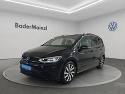 Schwarz Gebraucht 2025 VW Touran Highline Van / Kleinbus | 45.930 €