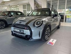 Moonwalk grey (metallic) Gebraucht 2022 Mini Cooper S Classic Kleinwagen | 28.990 € (Etwas zu teuer)
