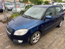 Blau Gebraucht 2009 Skoda Fabia Style Limousine | 1.590 € (Superpreis)