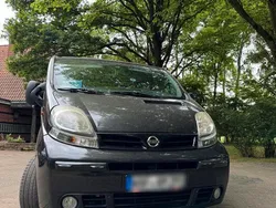 Schwarz Gebraucht 2005 Nissan Primastar Van / Kleinbus | 5.900 €