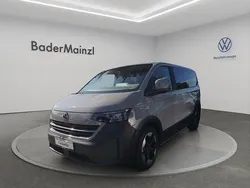 Grau Neu 2025 VW Caravelle Life Van / Kleinbus | 71.320 €