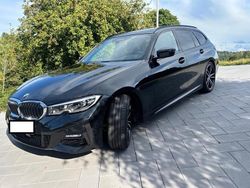Schwarz Gebraucht 2021 BMW 330 M Sport Kombi | 40.800 € (Fairer Preis)