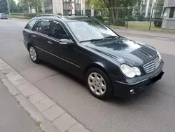 Mercedes C180