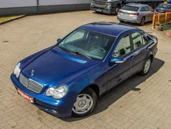 Blau Gebraucht 2002 Mercedes C200 Classic Limousine | 1.499 € (Superpreis)